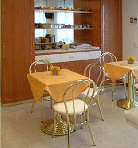 Hotel Gf Cesano Boscone Dış mekan fotoğraf