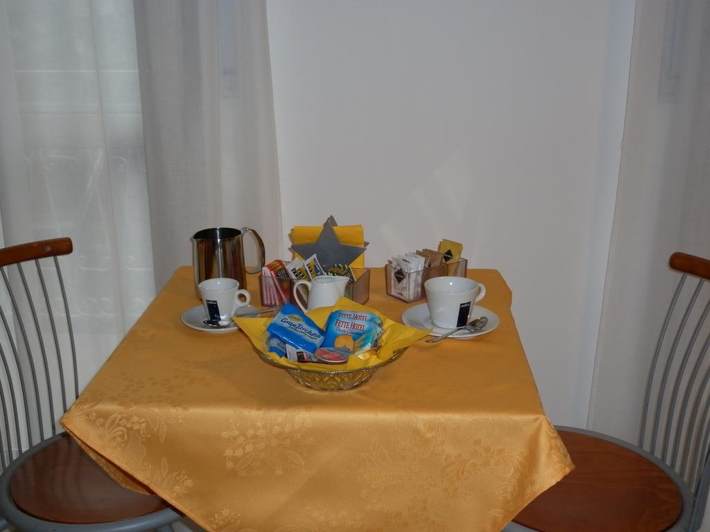 Hotel Gf Cesano Boscone Dış mekan fotoğraf