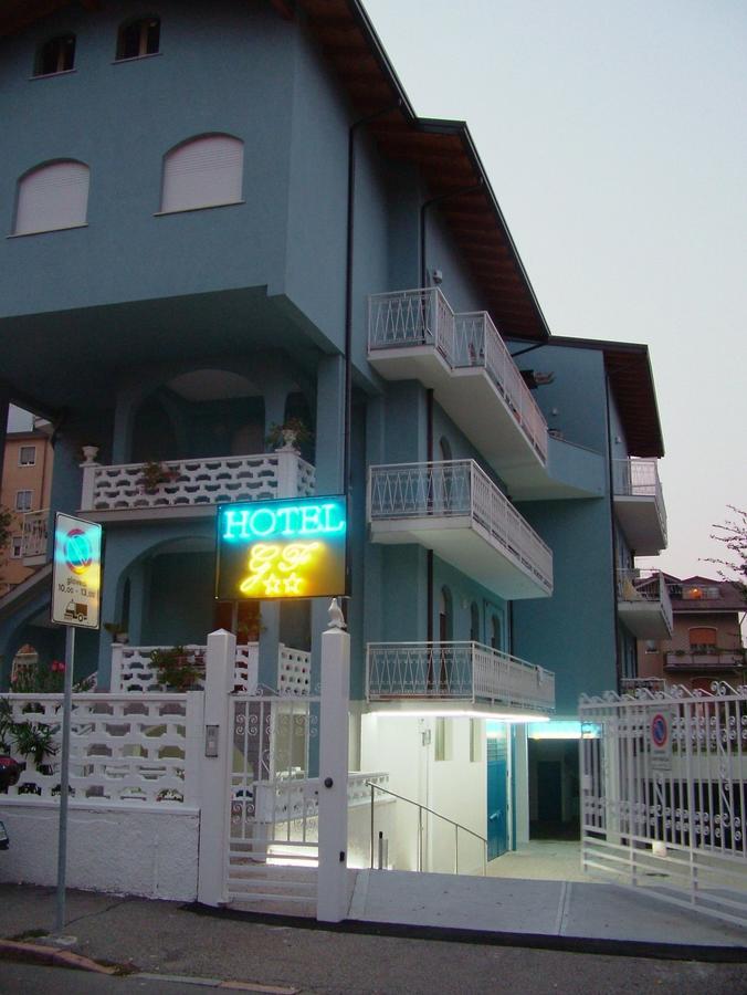Hotel Gf Cesano Boscone Dış mekan fotoğraf