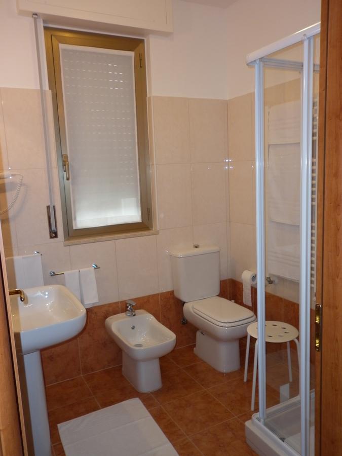 Hotel Gf Cesano Boscone Dış mekan fotoğraf