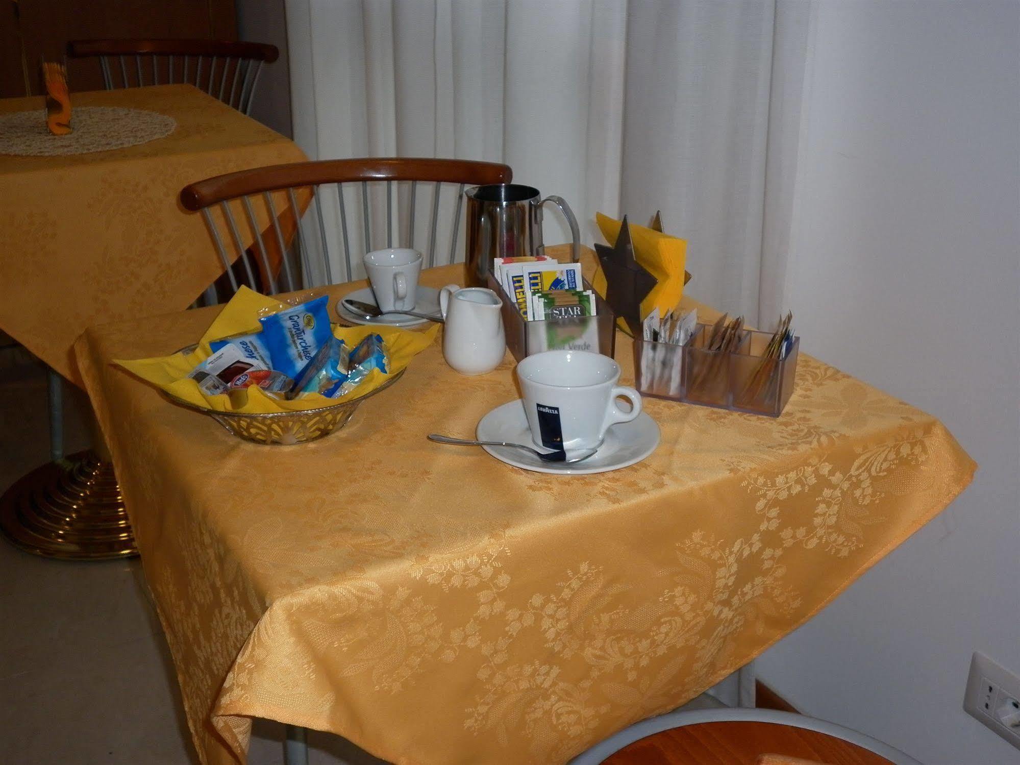 Hotel Gf Cesano Boscone Dış mekan fotoğraf